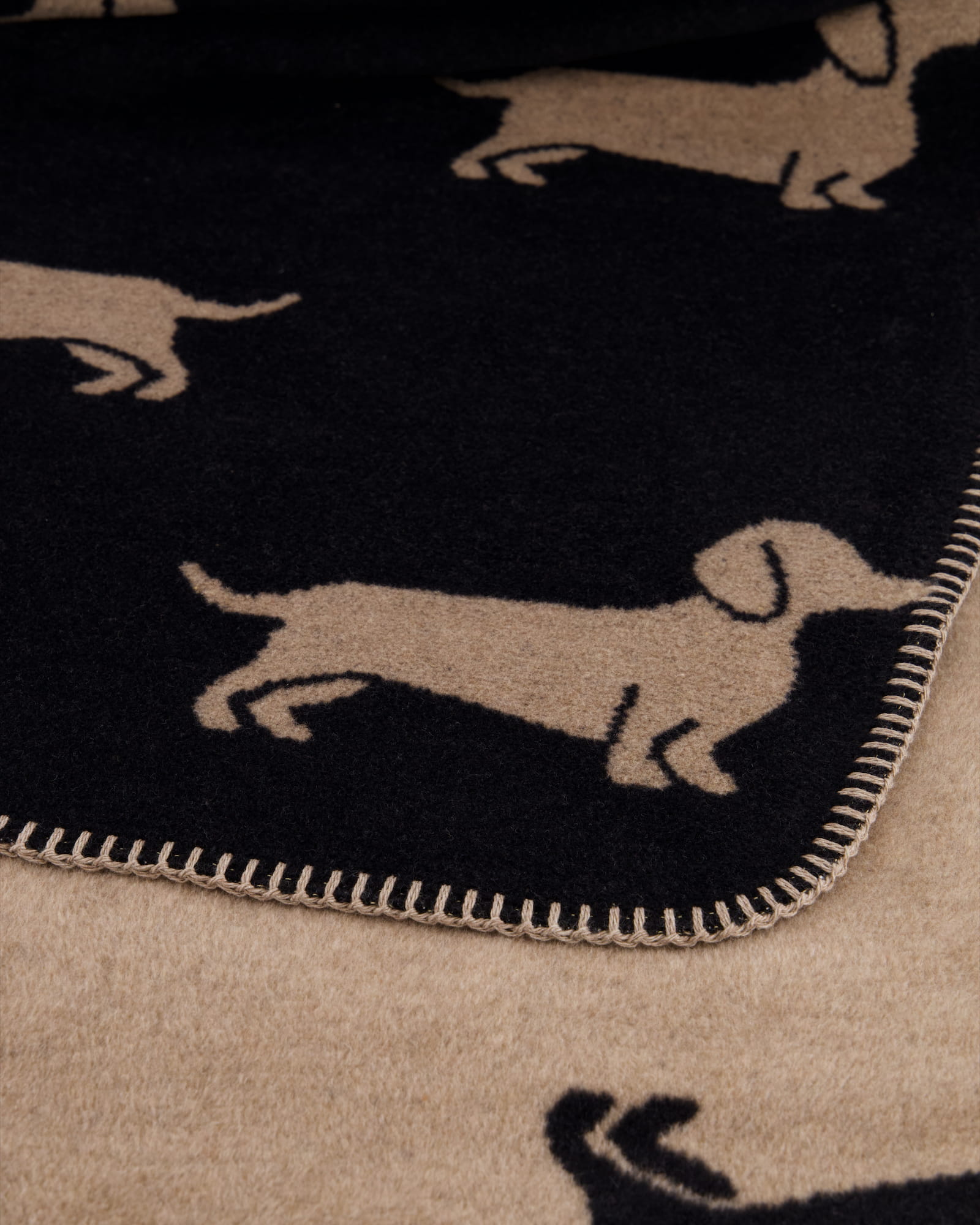 Cawö Wohndecken WE LOVE DOGS 62460 schwarz/beige - 93 - 150x200 cm