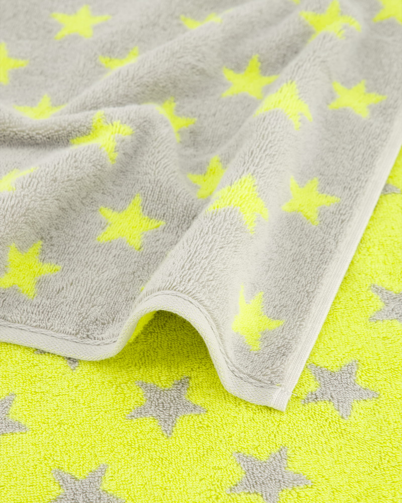 Cawö Handtücher NEW STARS Sterne klein 6261 platin/lime - 75