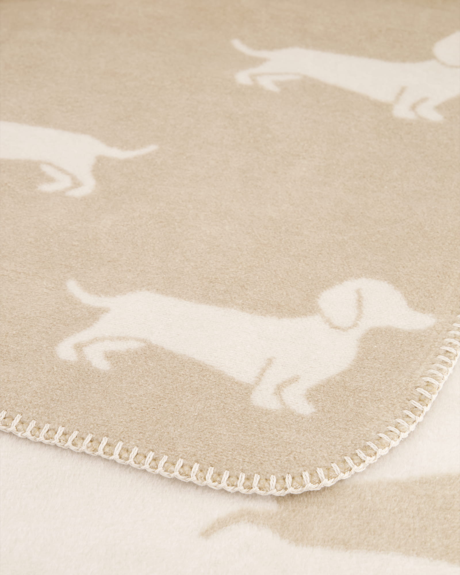 Cawö Wohndecken WE LOVE DOGS 62460 natur/beige - 33 - 150x200 cm