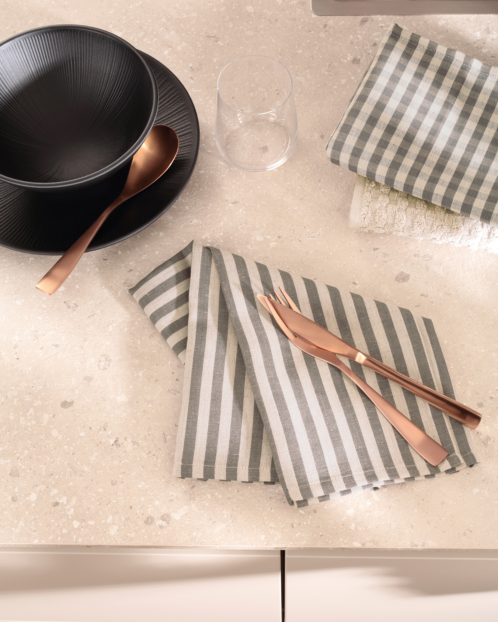 Cawö Home Geschirrtücher Linen Classics Streifen 537 oliv - 43 - 50x70 cm