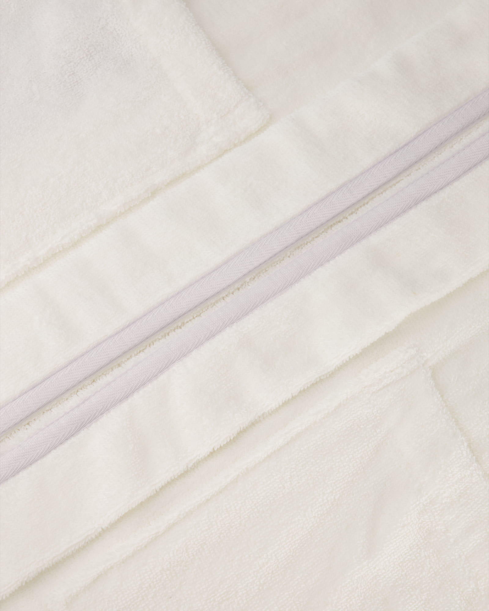 Cawö Home Damen Bademantel Kapuze 827 - Farbe: weiß - 67 - M