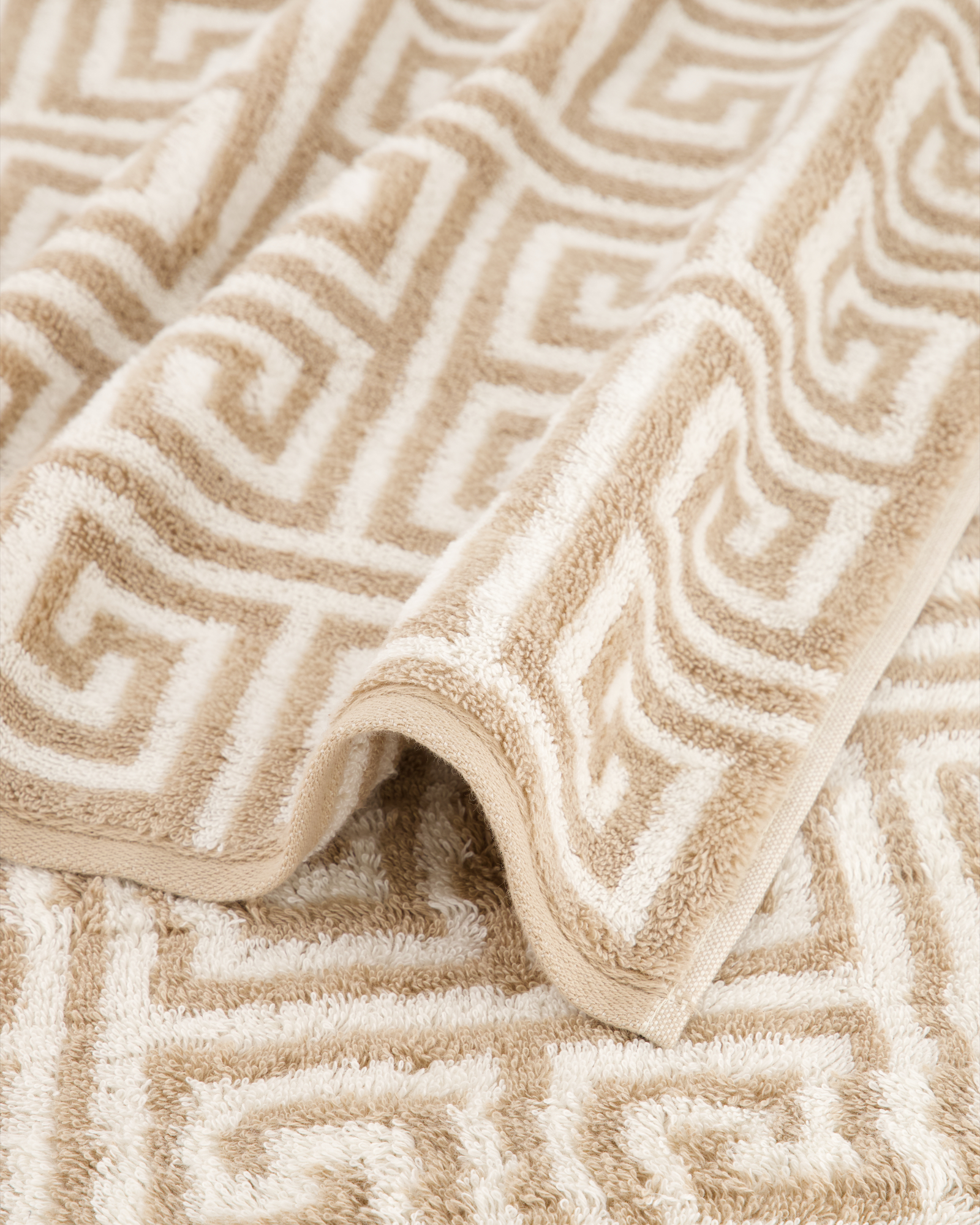 Cawö Handtücher Noblesse Elegance Allover 1088 sand - 33 - Seiflappen 30x30 cm