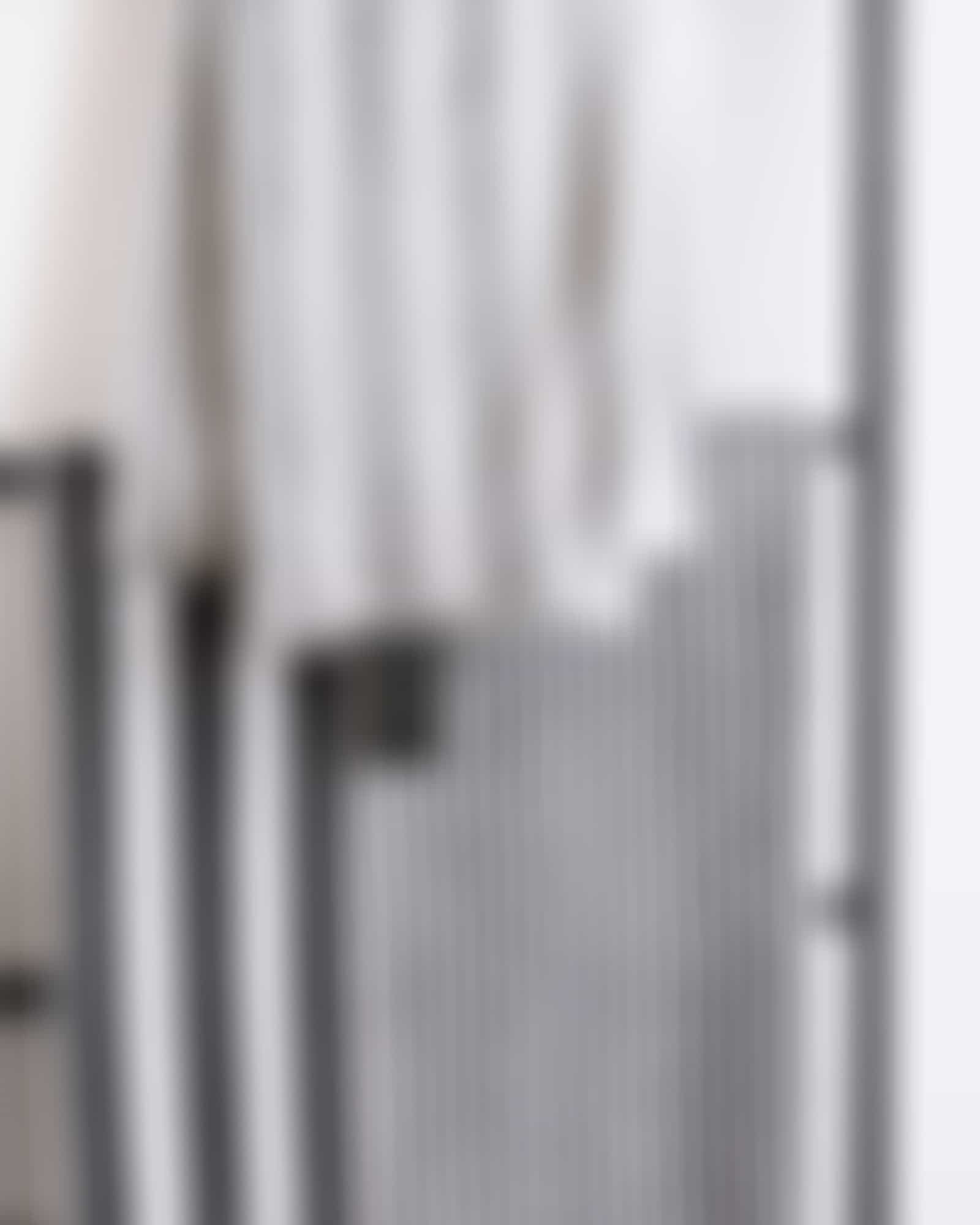 Cawö Black Sale Wendestreifen 186 - Farbe: platin - 76 Handtuch 50x100 cm Detailbild 1 Cawö Black Sale Wendestreifen 186 - Farbe: platin - 76 Handtuch 50x100 cm Detailbild 1