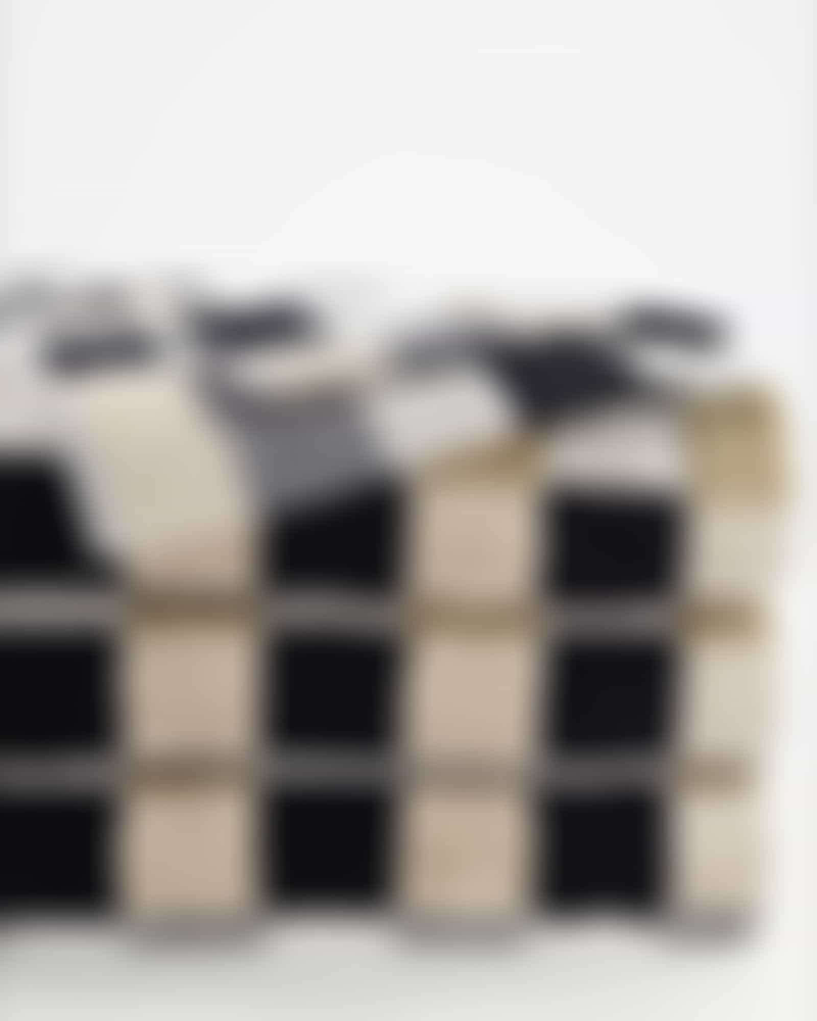 Cawö - Life Style Karo 7047 - Farbe: 37 - kiesel Handtuch 50x100 cm
